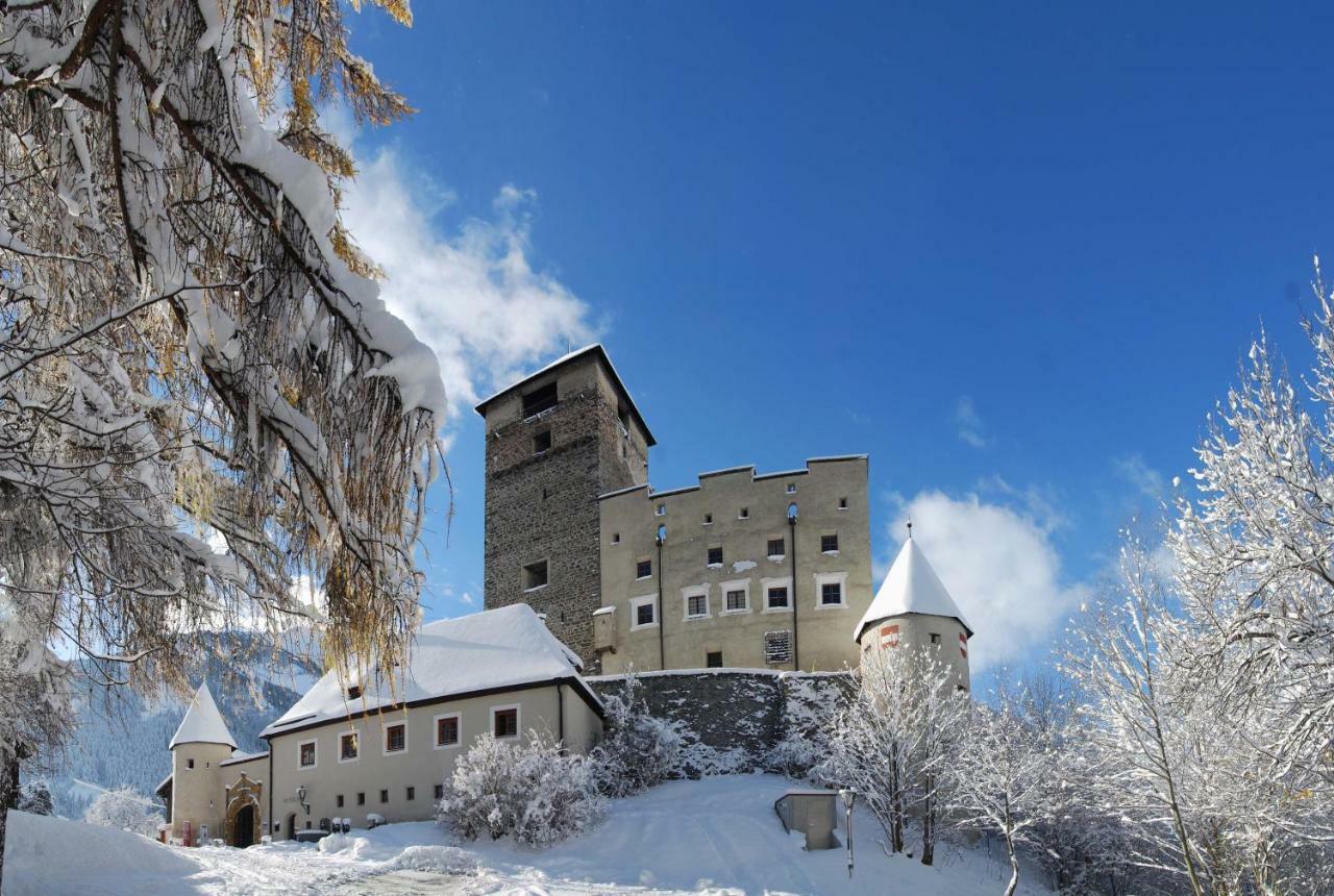 Schwarzer Adler Hotel Landeck Exterior photo